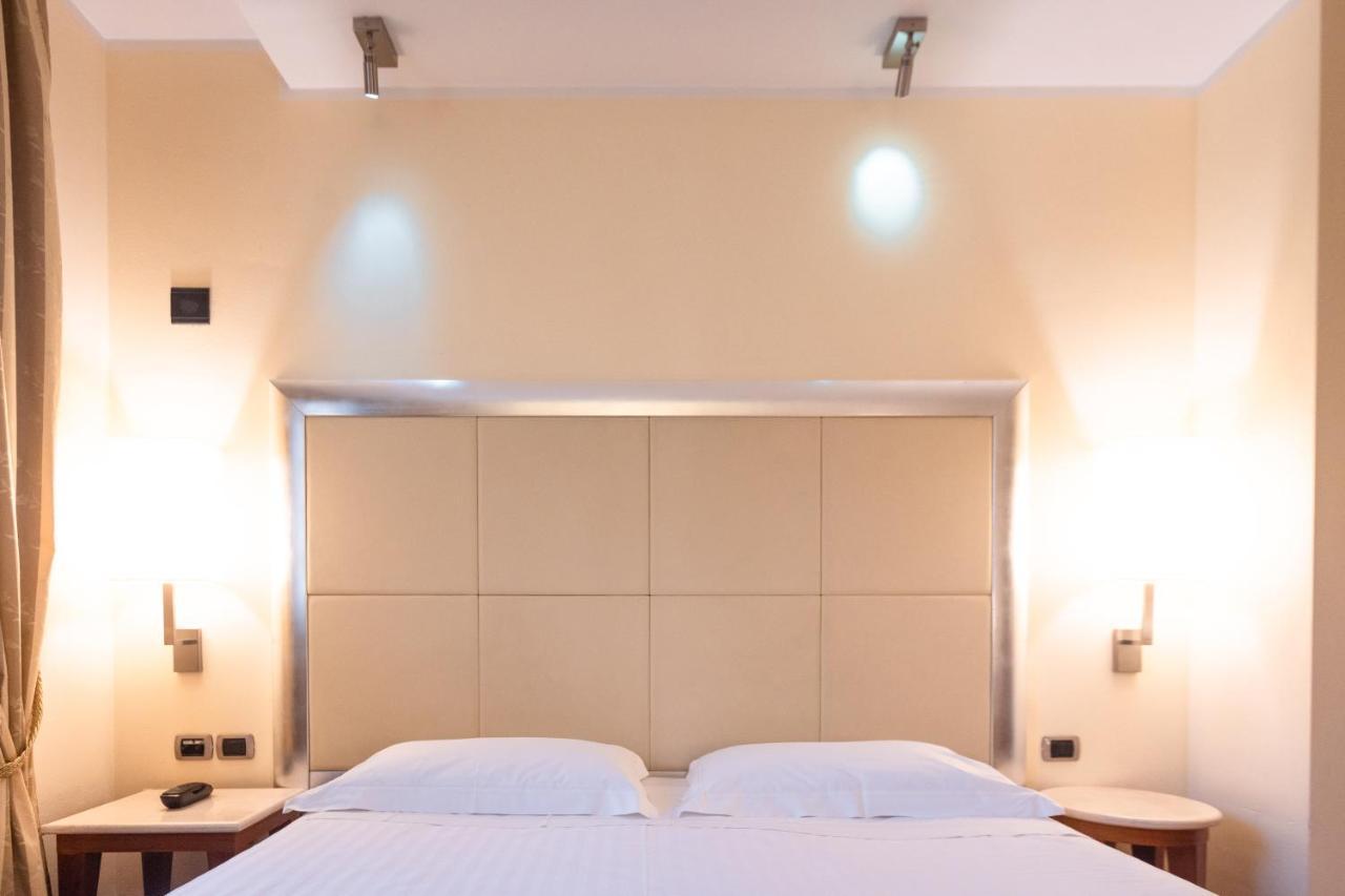 Hotel Airone - Ombrellone Incluso Al Bagno Dolce Vita A Marina Dal 1 Giugno Al 15 Settembre 그레세토 외부 사진
