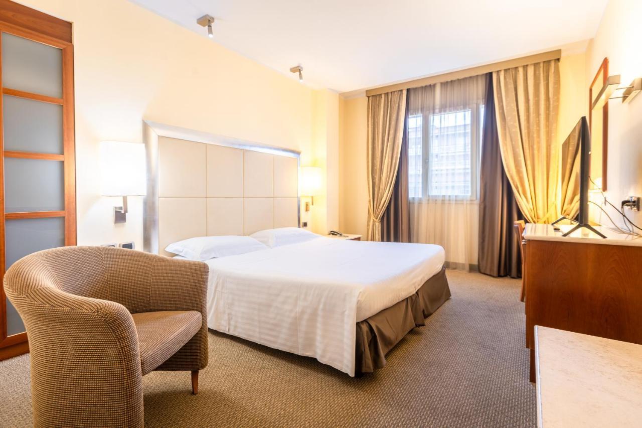 Hotel Airone - Ombrellone Incluso Al Bagno Dolce Vita A Marina Dal 1 Giugno Al 15 Settembre 그레세토 외부 사진