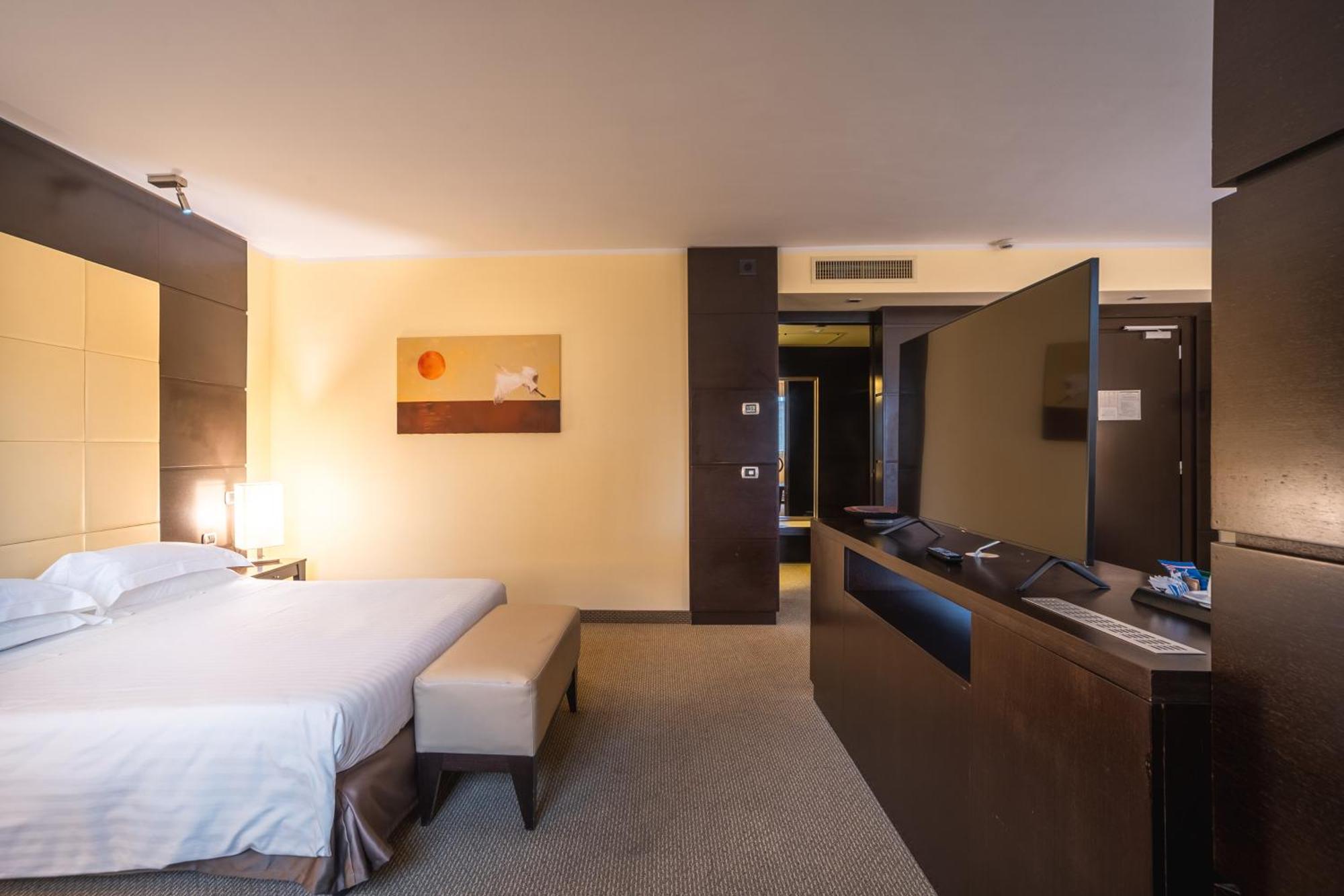 Hotel Airone - Ombrellone Incluso Al Bagno Dolce Vita A Marina Dal 1 Giugno Al 15 Settembre 그레세토 외부 사진